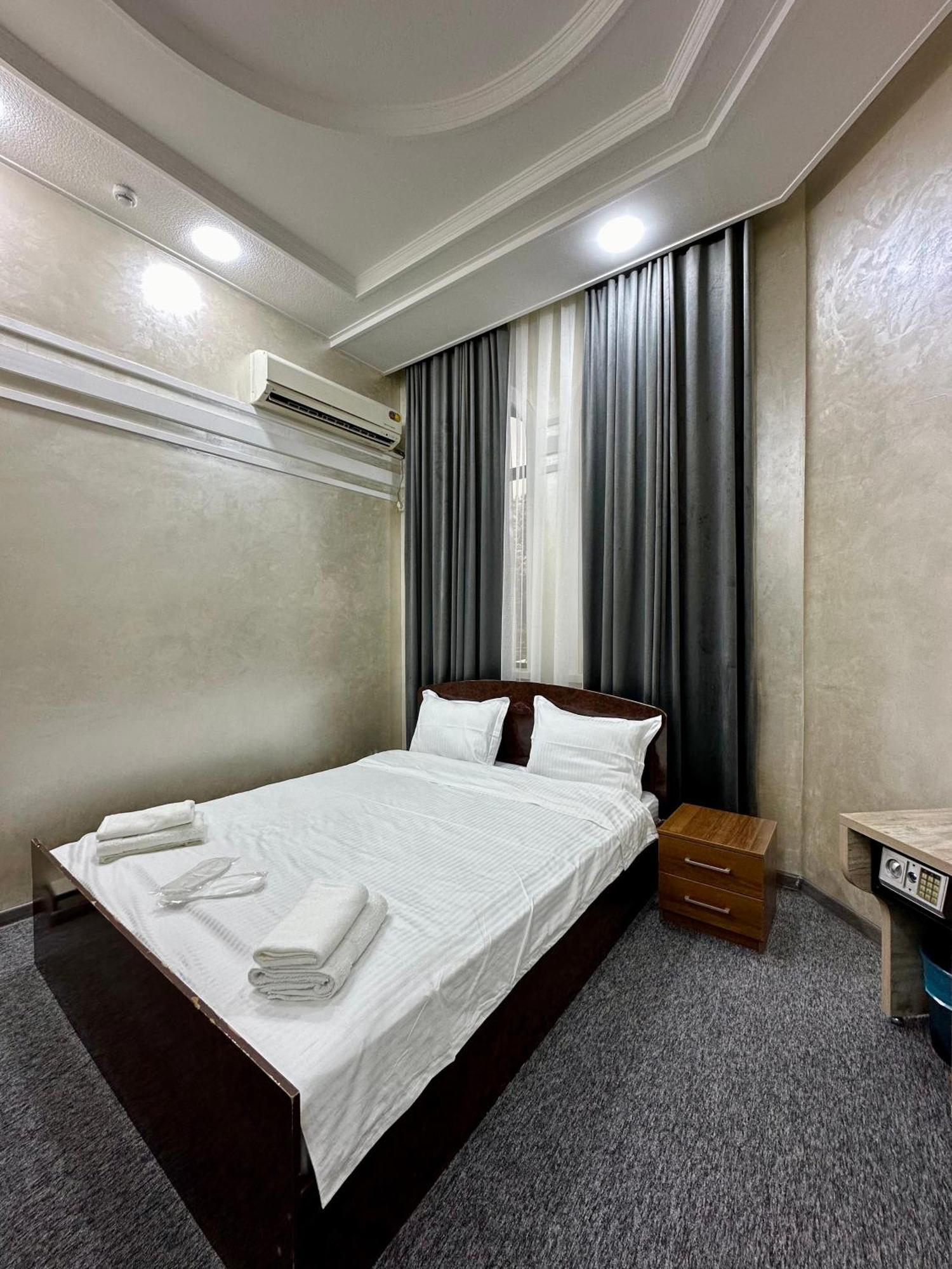 Rahat Inn Hotel Tashkent Bagian luar foto