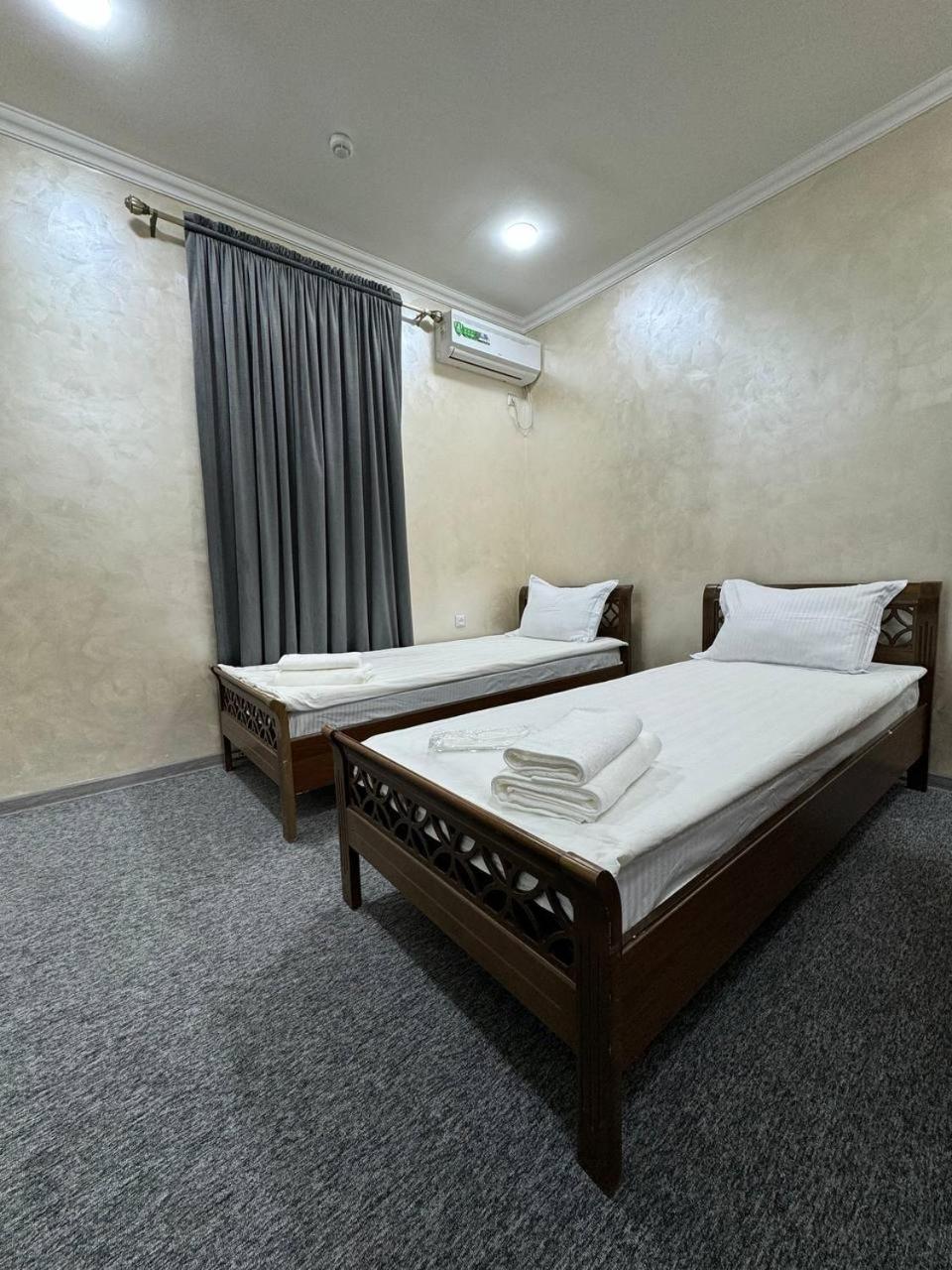 Rahat Inn Hotel Tashkent Bagian luar foto